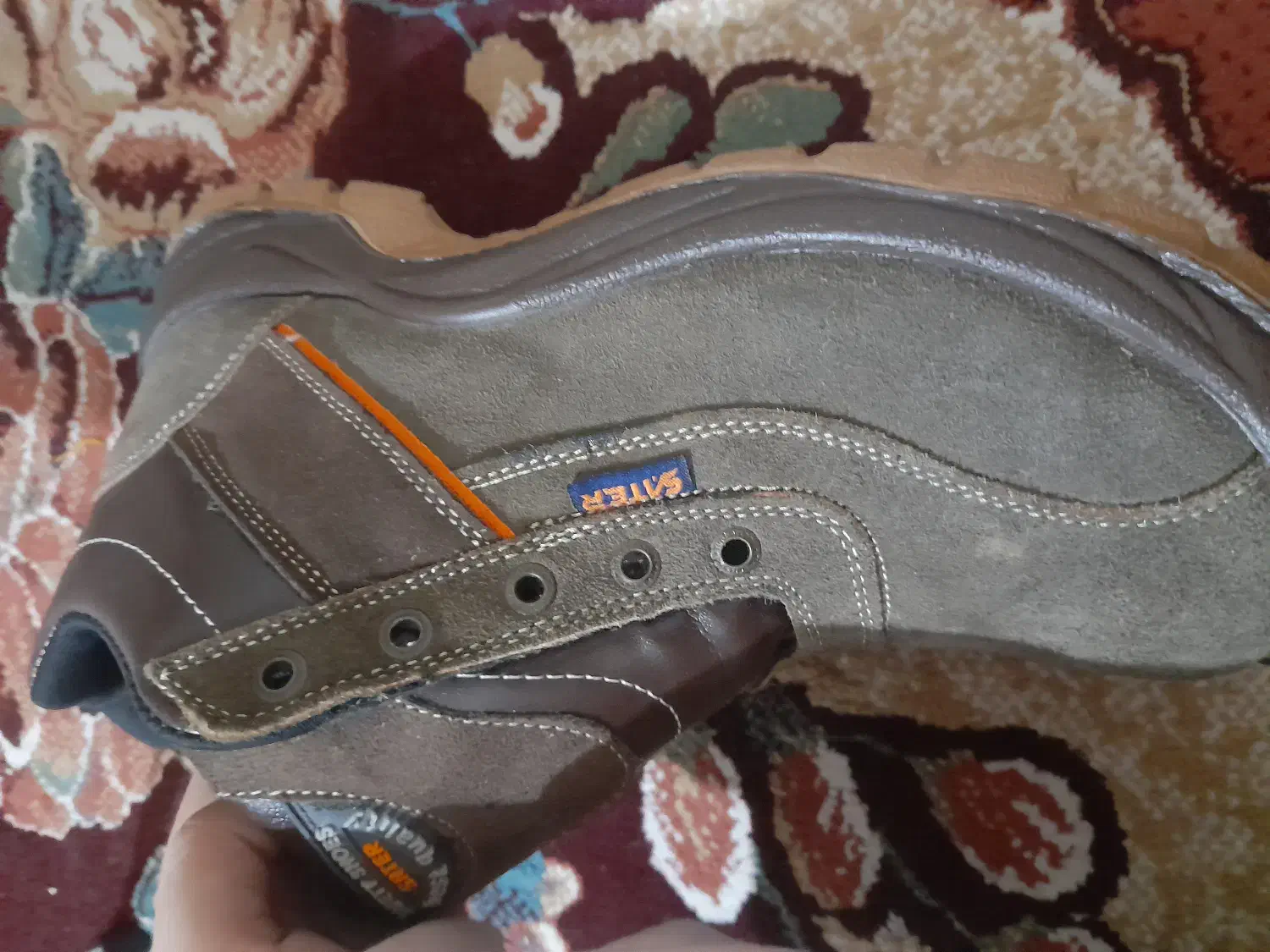 کفش کار|کیف، کفش، کمربند|زابل, |دیوار