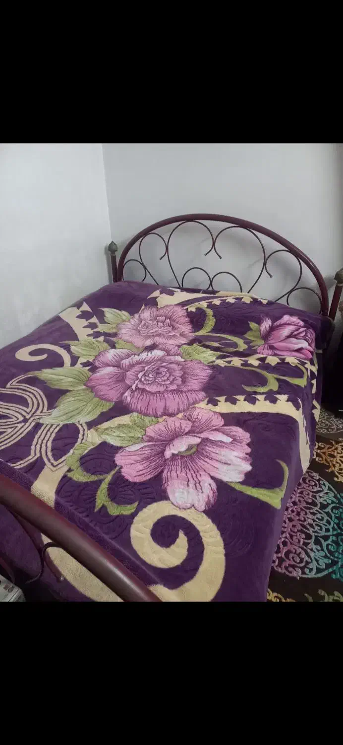 تخت فلزی ۲نفره|تخت و سرویس خواب|لاهیجان, قیام|دیوار