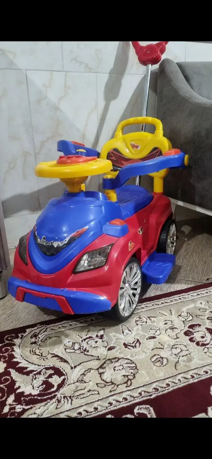 ماشین بچه|اسباببازی بچه|نیشابور, گنبد سبز|دیوار