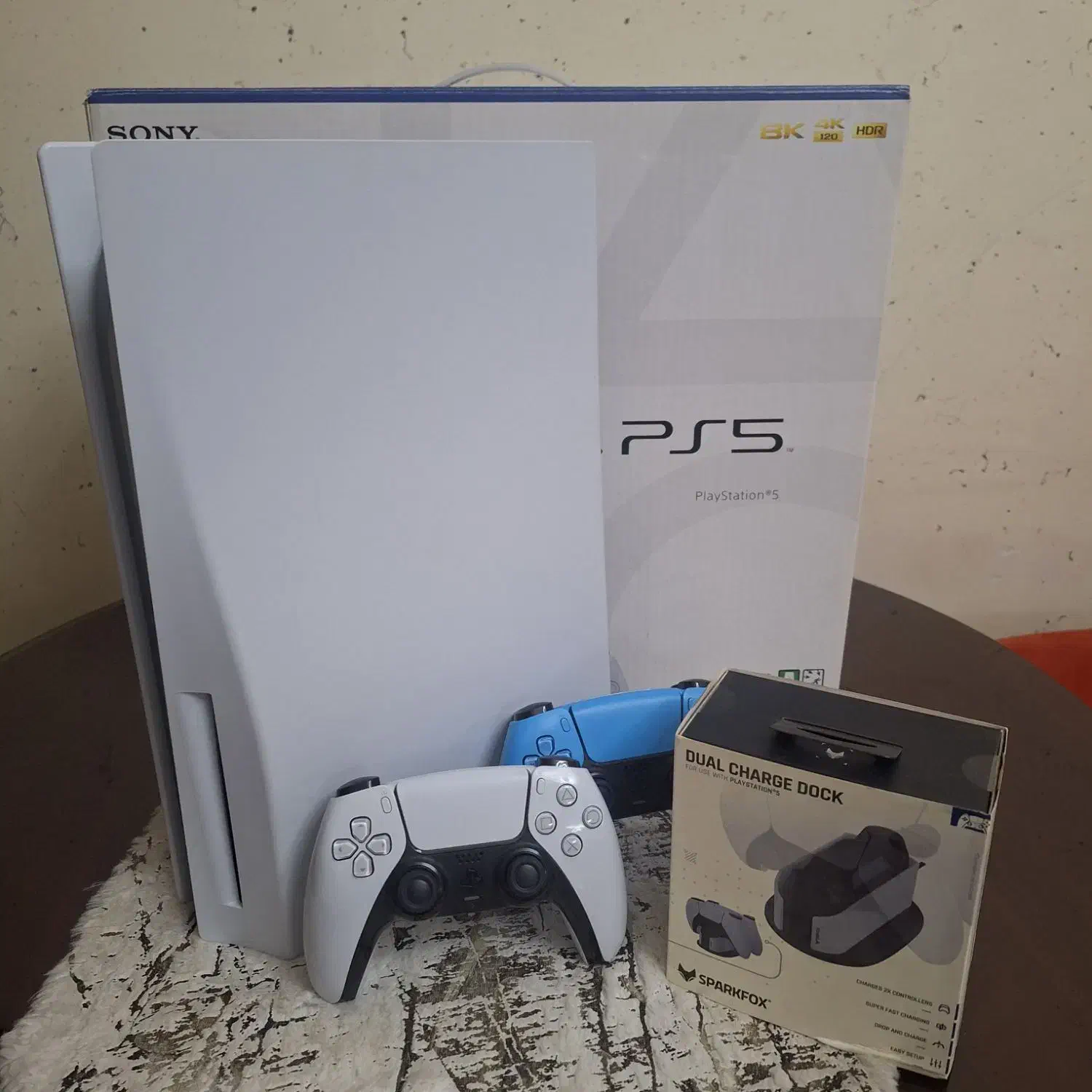 PS5 Standard + دو دسته با پایه شارژر|کنسول، بازی ویدئویی و آنلاین|تهران, خواجه نظام الملک|دیوار