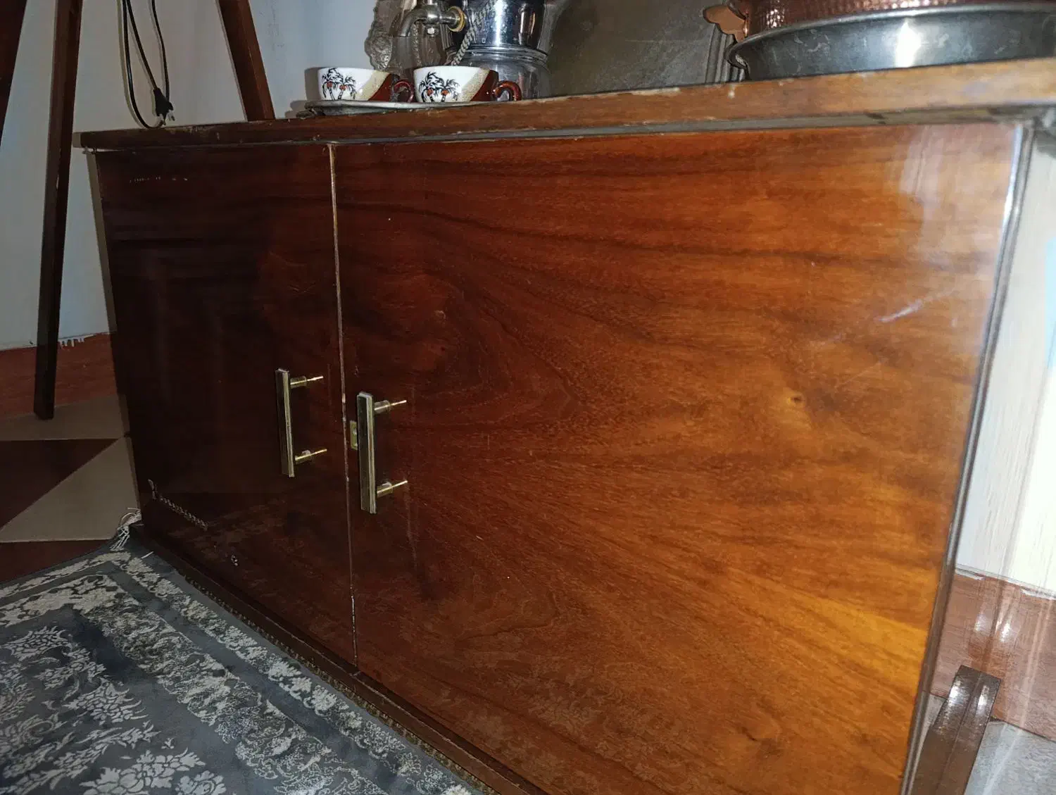 تلویزیون قدیمی کلکسیونی|تلویزیون و پروژکتور|بروجرد, |دیوار