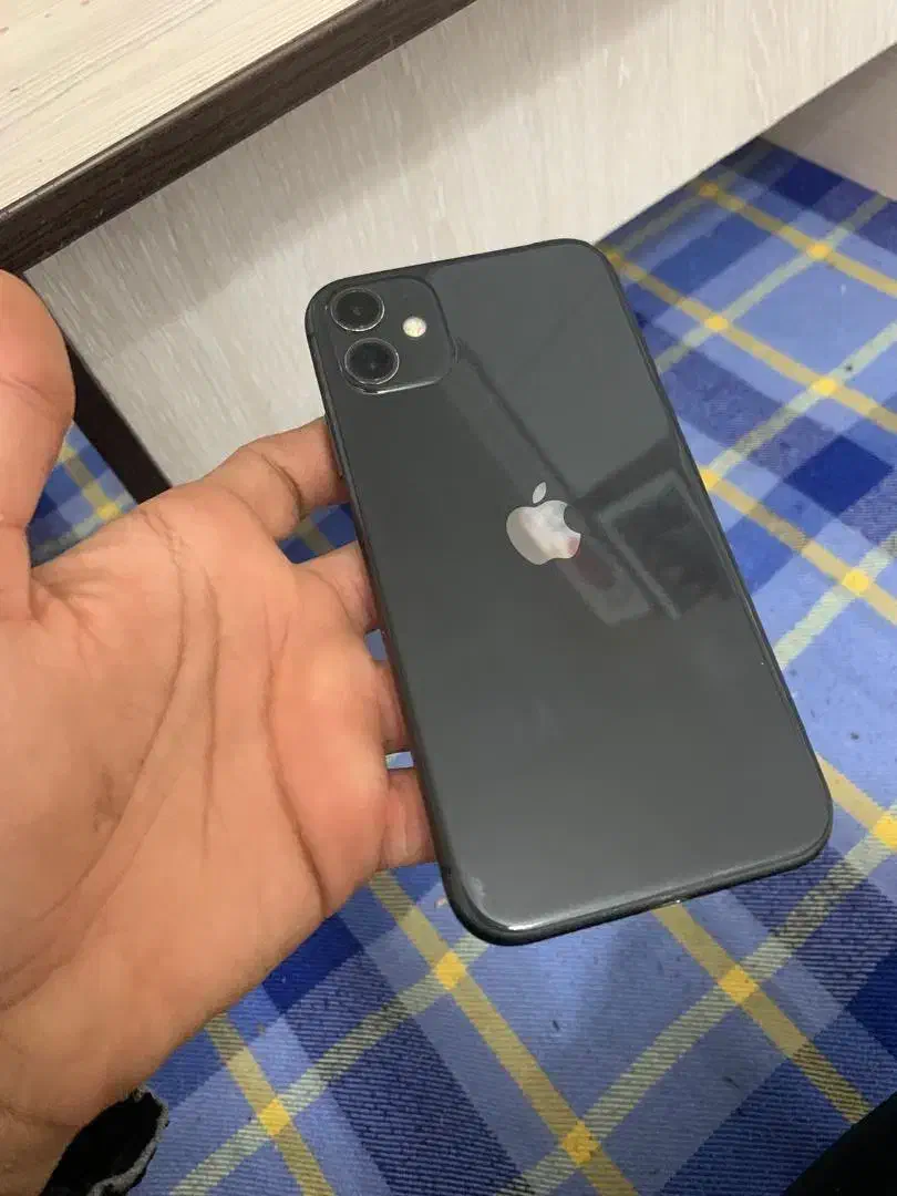 ایفون ۱۱ نرمال|موبایل|زاهدان, |دیوار