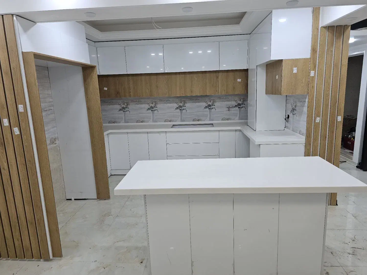 ساخت کابینت و کمد دیوار و تعمیرات|خدمات پیشه و مهارت|شیراز, تاچارا|دیوار