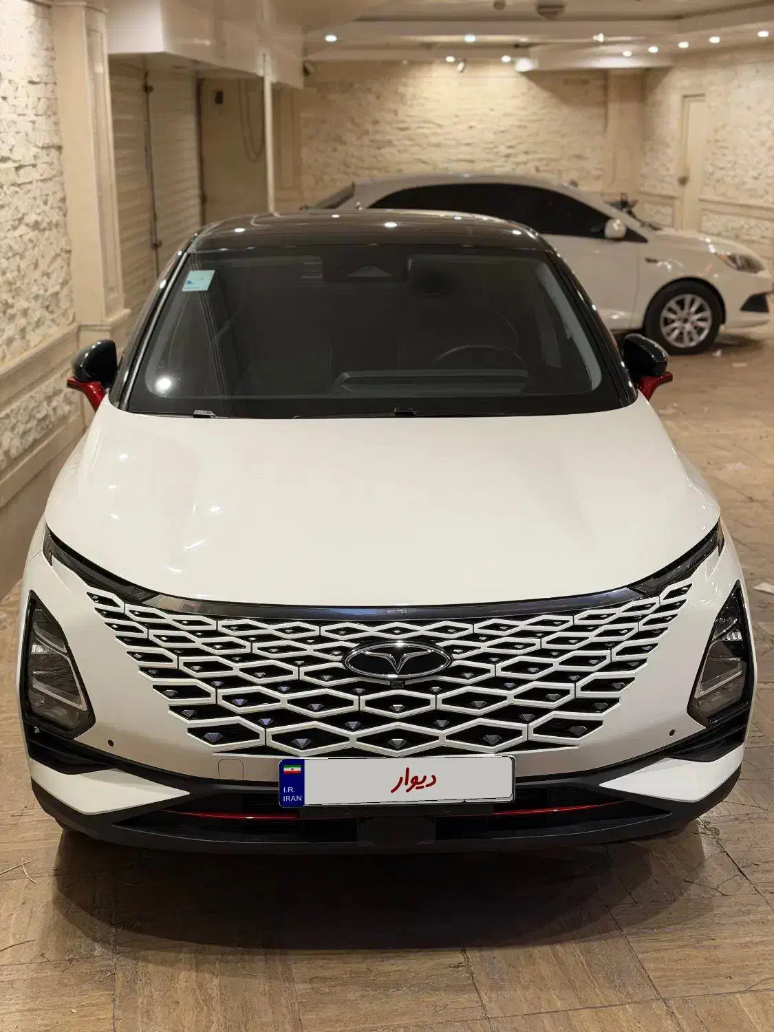 فونیکس fx|خودرو سواری و وانت|قم, چهل درخت‎|دیوار