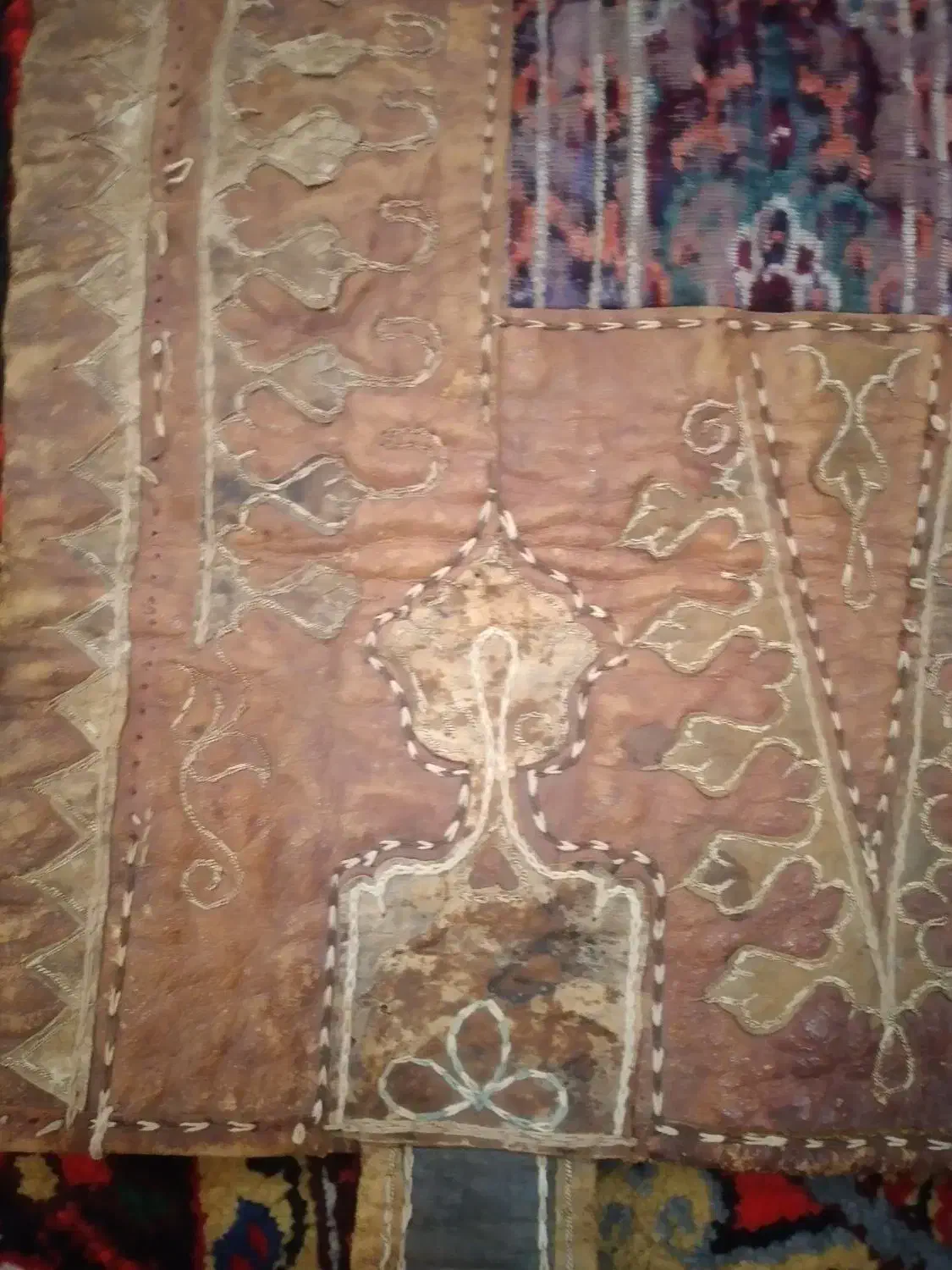 ننو یا گهواره چرمی قاجاری|کلکسیون اشیاء عتیقه|پاکدشت, پاکدشت (مامازند)|دیوار