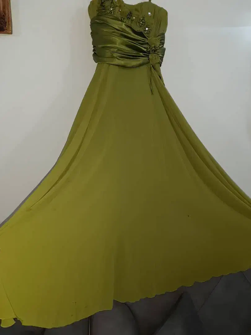 لباس مجلسی|لباس|فسا, |دیوار