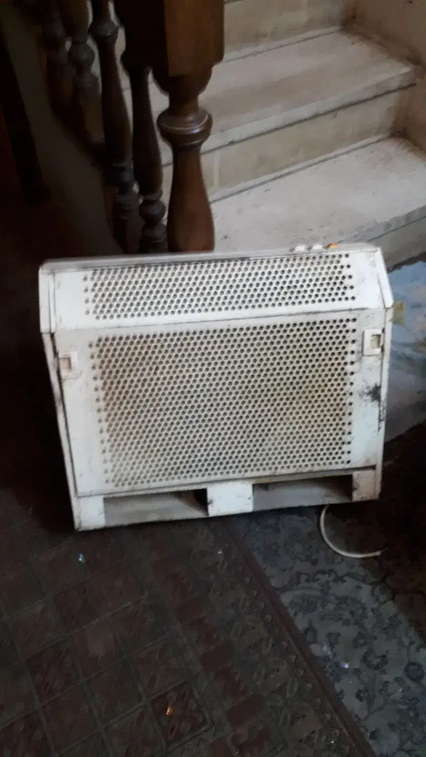 هود اشپزخانه AEG قیمت حراج نیاز به تعمیر|هود|تهران, تجریش|دیوار