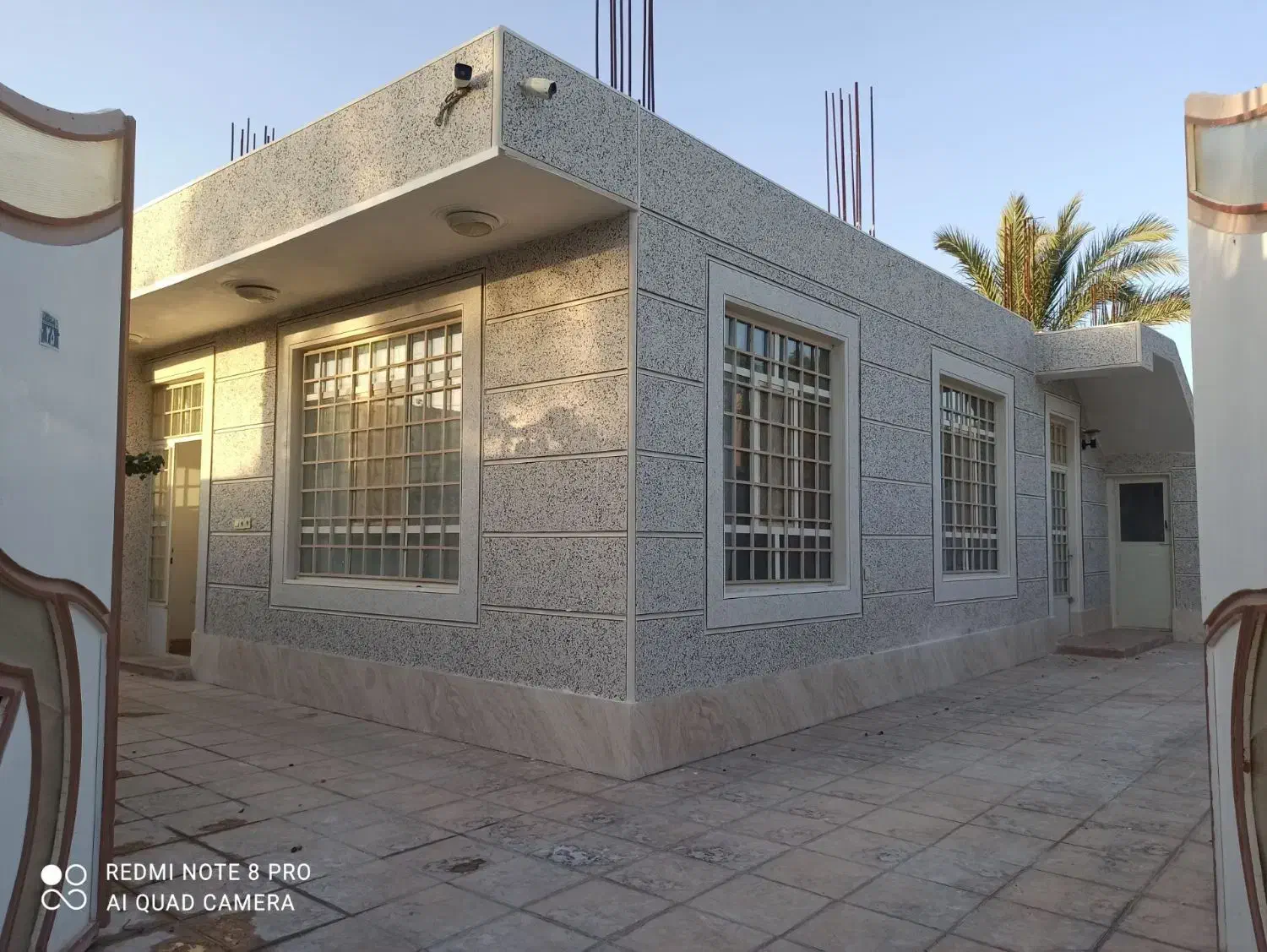 اجرای انواع نماهای سیمانی کلاسیک شسته رومی آبساب..|خدمات پیشه و مهارت|بم, |دیوار