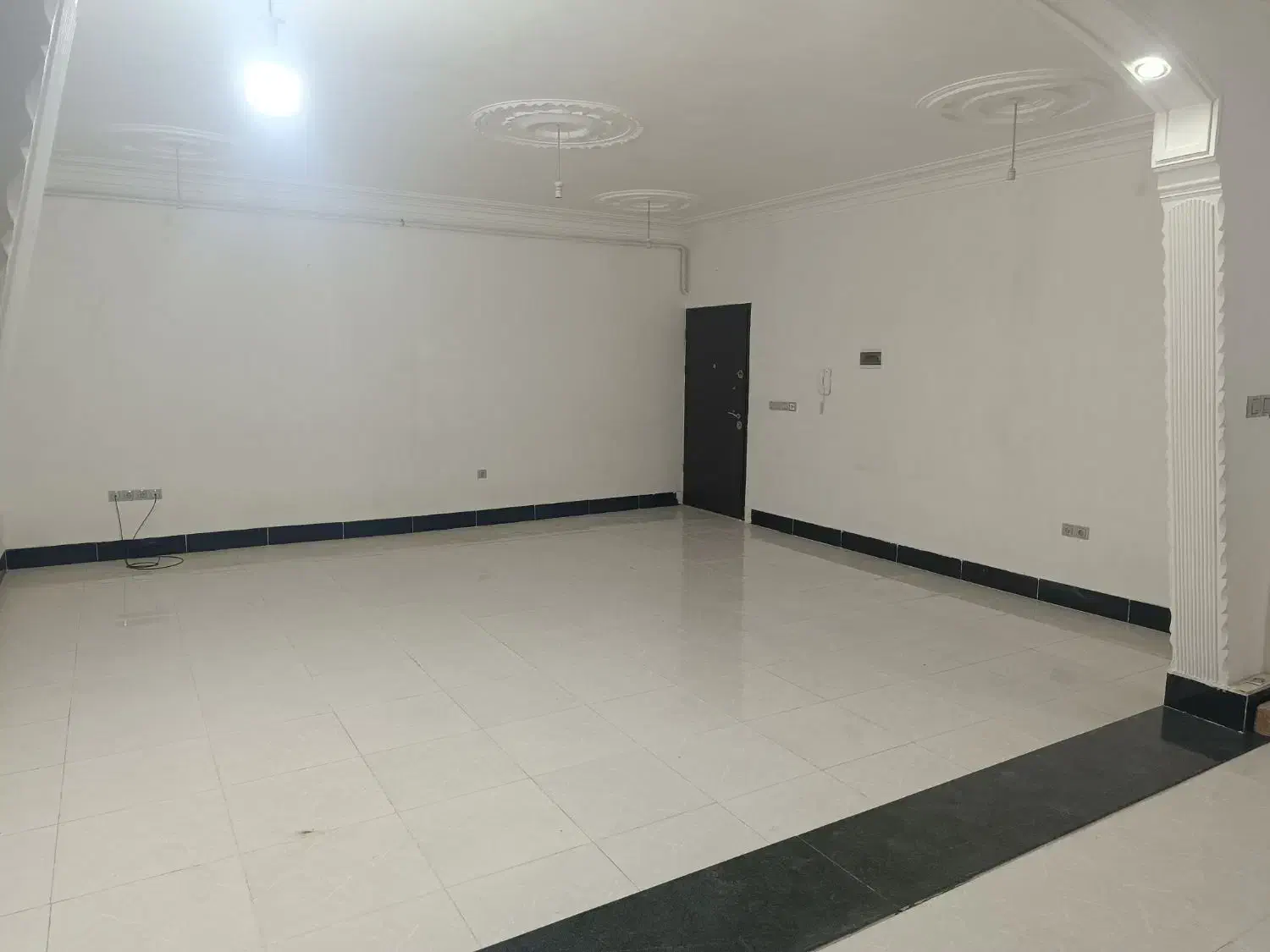 آپارتمان ۱۱۰متری شیک|اجارهٔ آپارتمان|کوهدشت, |دیوار