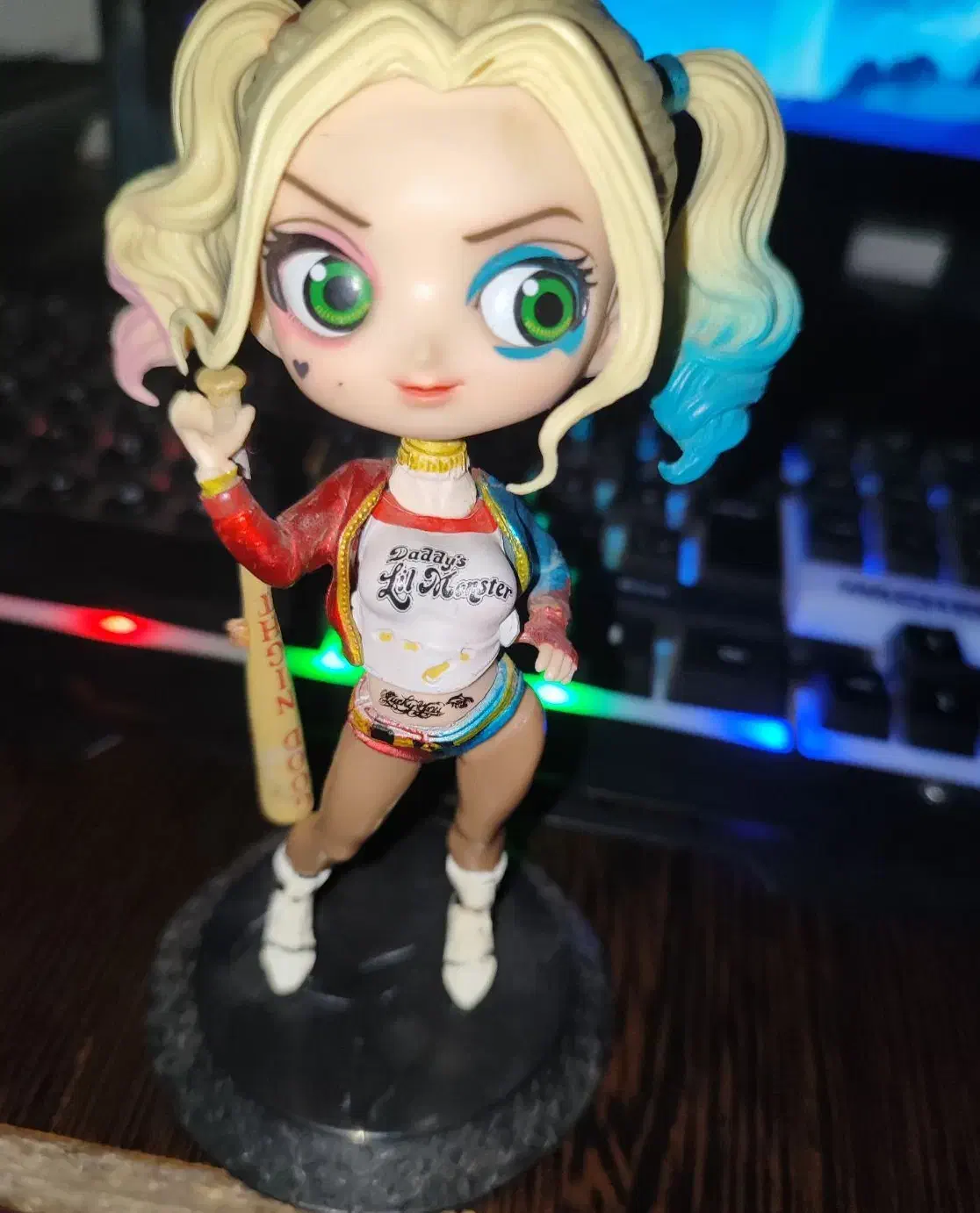 اکشن فیگور هارلی کویین|مجسمه، تندیس، ماکت|همدان, |دیوار