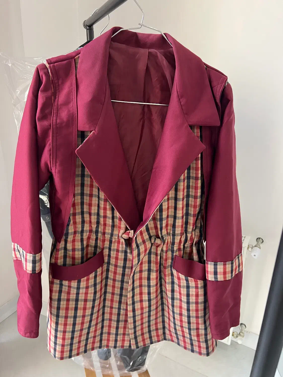 بارانی|لباس|ارومیه, |دیوار