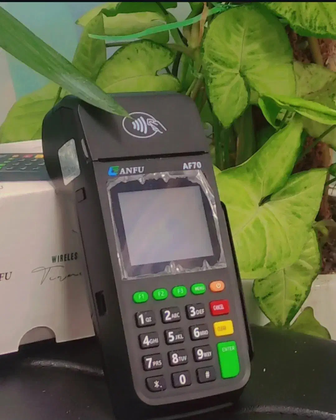 دستگاه پوز کارتخوان سیار posQ6ZPOS4G|فروشگاه و مغازه|رشت, گلسار|دیوار