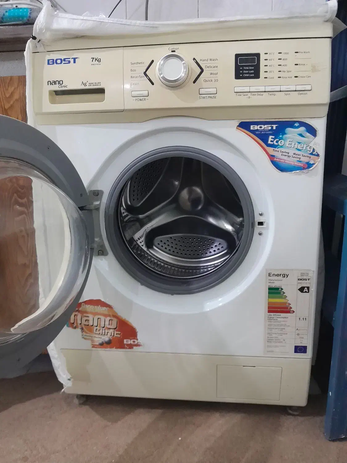 لباسشویی خشک کن|ماشین لباسشویی و خشک‌کن لباس|قم, سراجه (۱۵ خرداد)|دیوار