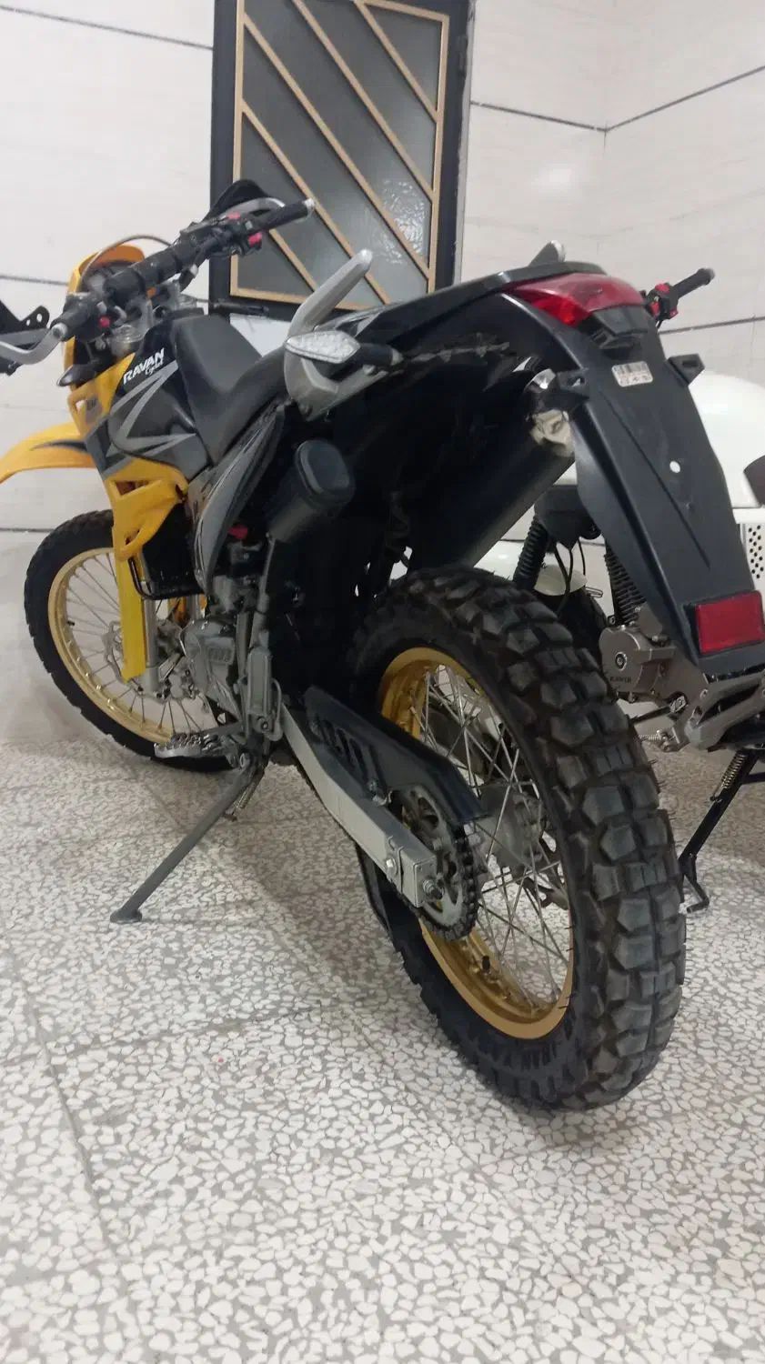 تریل روان 200|موتورسیکلت|بجنورد, |دیوار