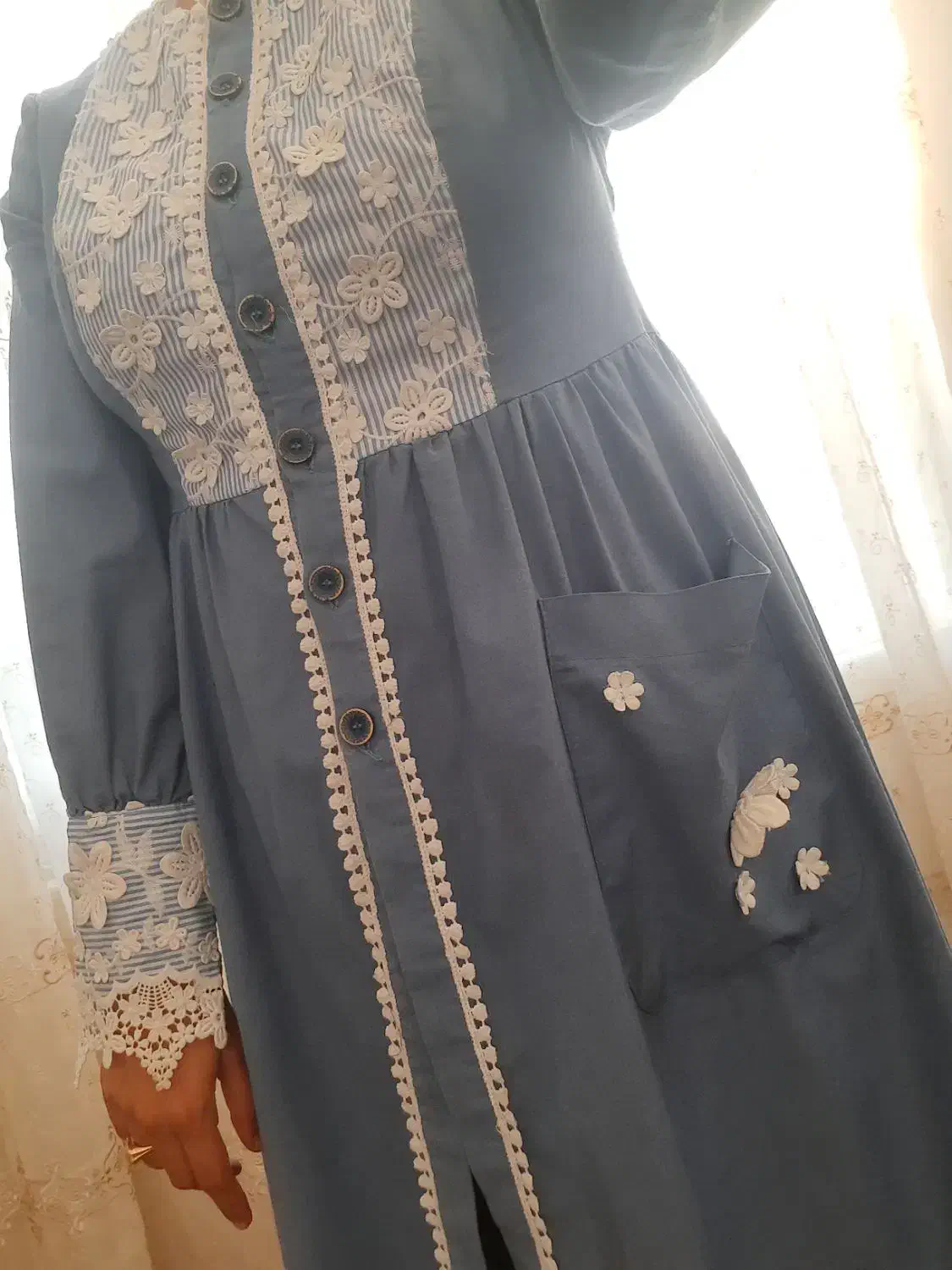 مانتو در حد نو|لباس|جغتای, |دیوار