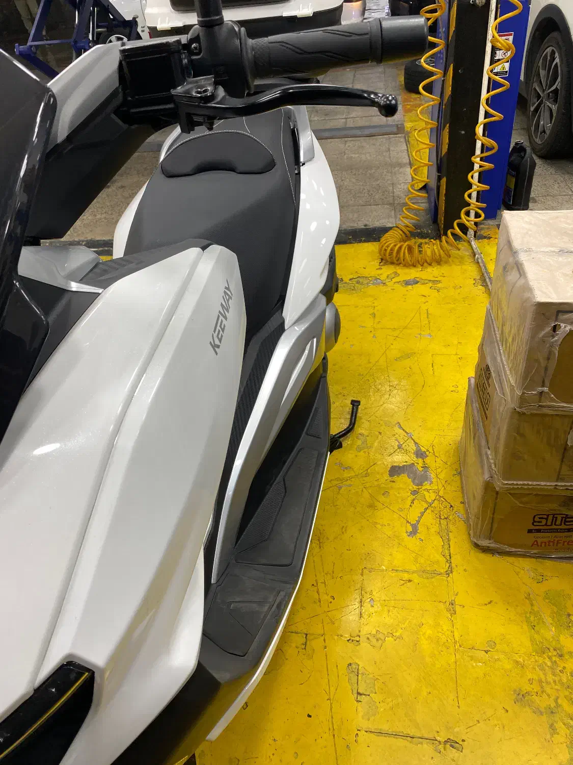 موتور کی وی ویسته کم کار در حد|موتورسیکلت|تهران, دروس|دیوار