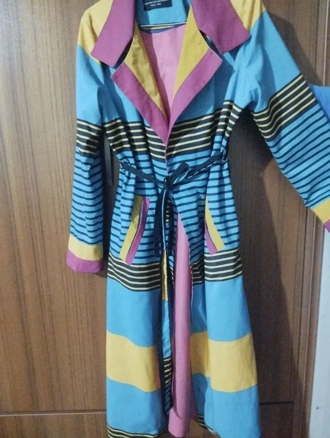 بارانی|لباس|اردبیل, |دیوار