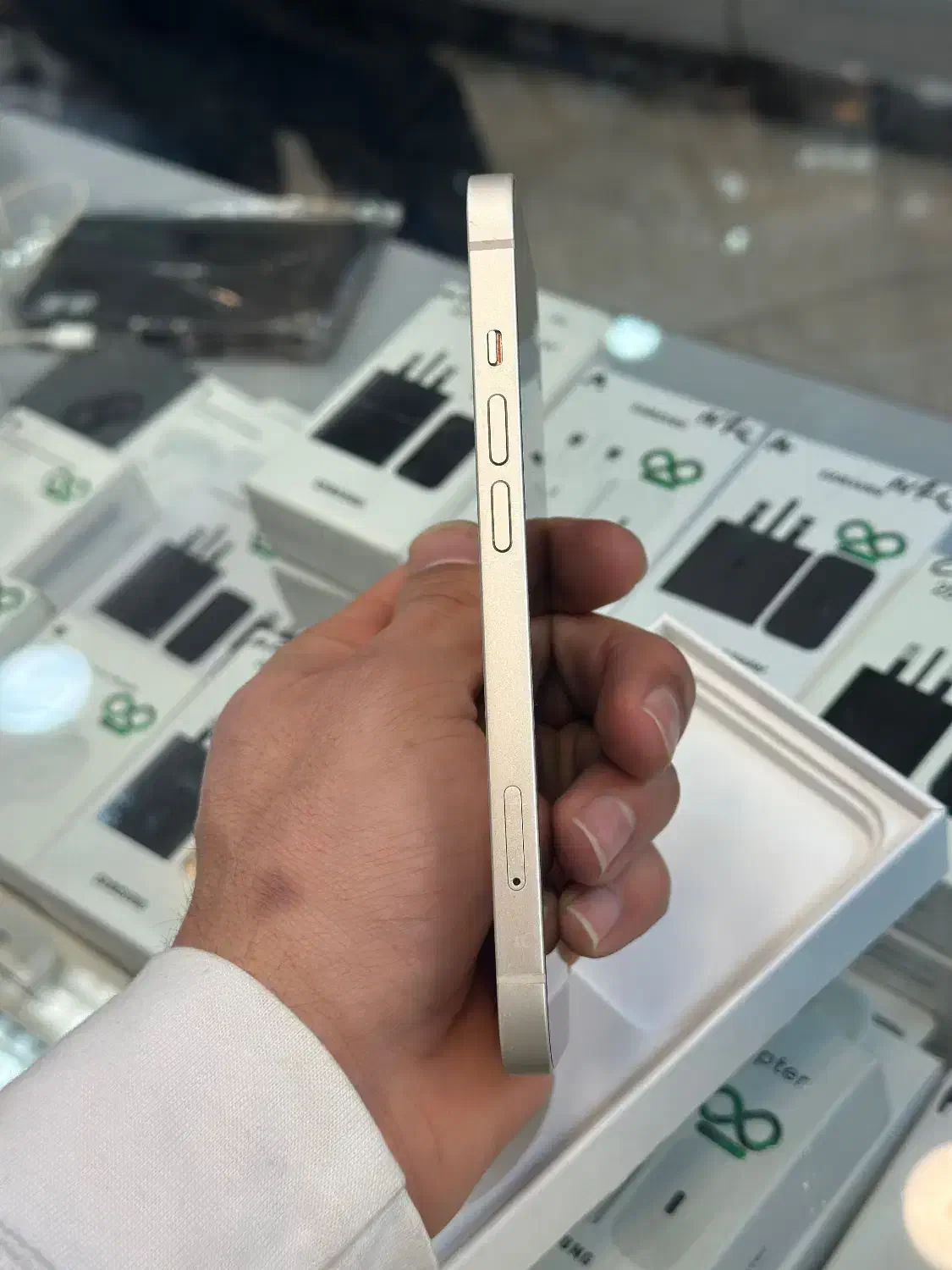 ایفون ۱۳ نرمال ۱۲۸ گیگ|موبایل|تهران, میدان ولیعصر|دیوار