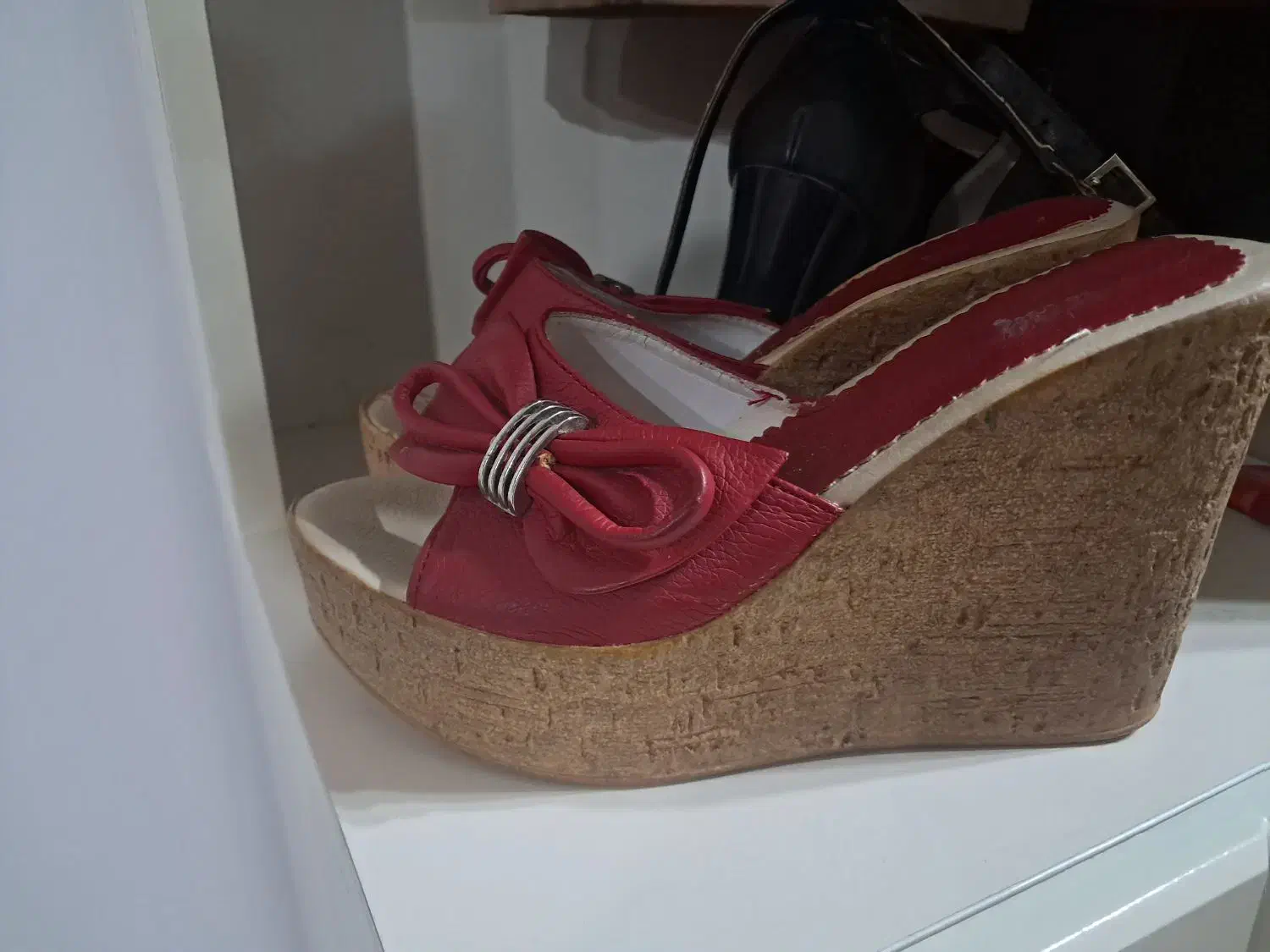 نو نو|کیف، کفش، کمربند|دهدشت, |دیوار