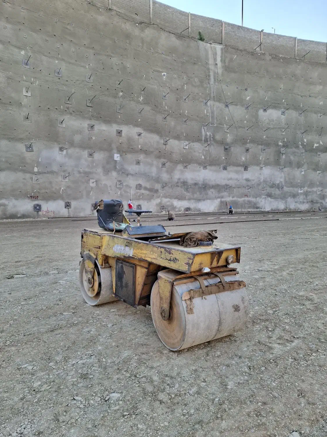 غلطک اجاره ای جهت کوبیده شدن زیرسازی محوطه سازی|ابزارآلات|تهران, نیروی هوایی (پیروزی)|دیوار