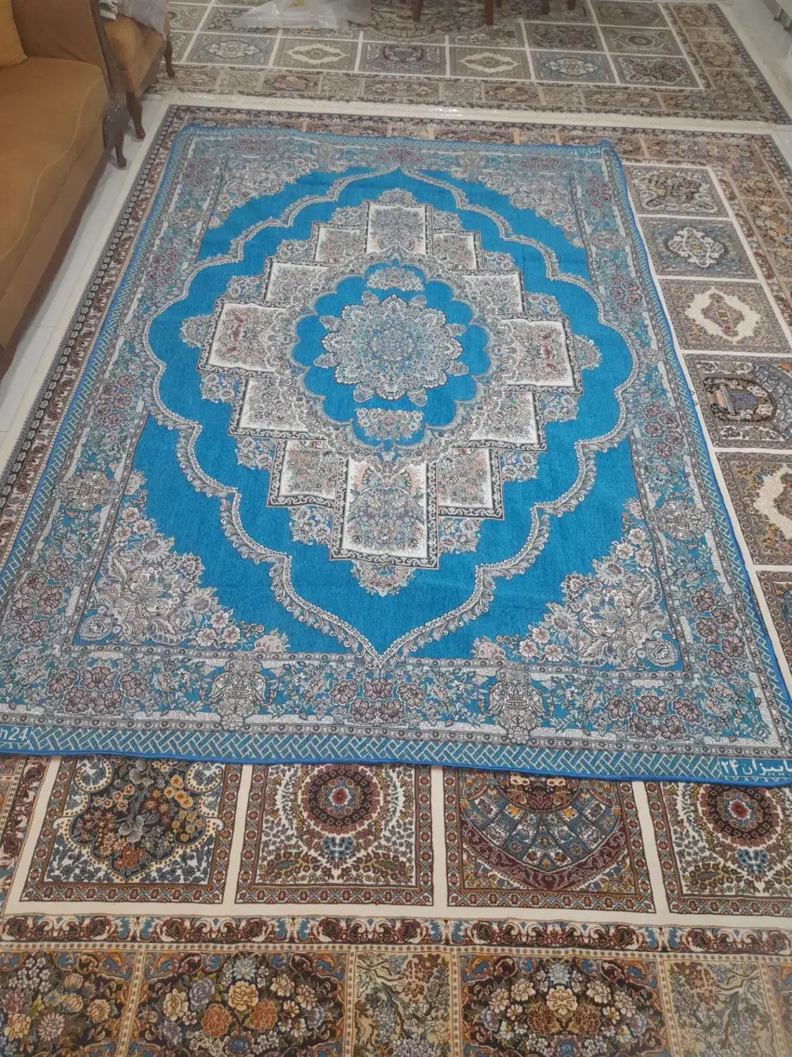 رو فرشی|روفرشی|نیشابور, گنبد سبز|دیوار