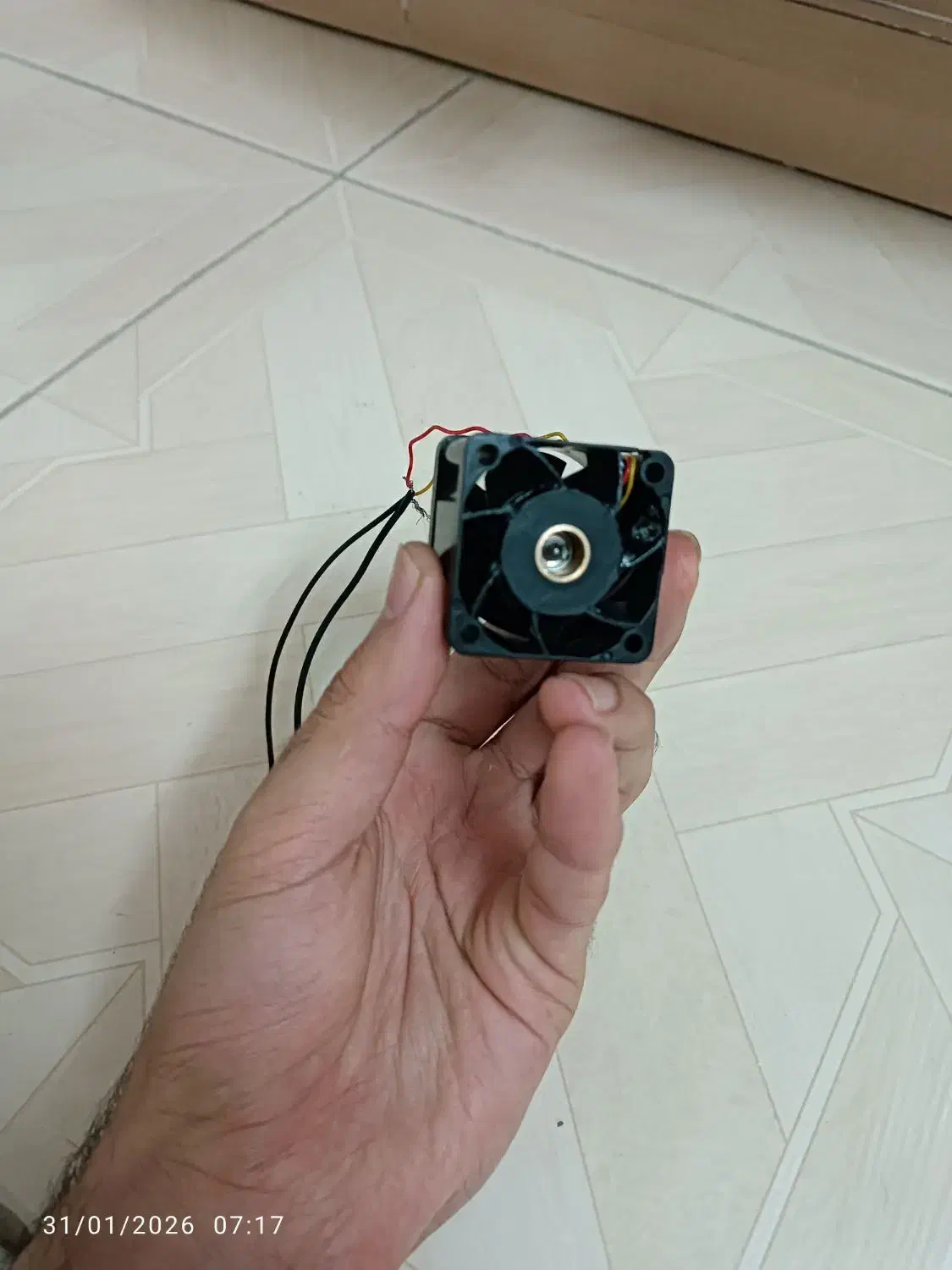 جت فن توربو 4*4 بلبرینگی|پنکه و تصفیه‌کنندهٔ هوا|اسلام‌شهر, مطهری|دیوار