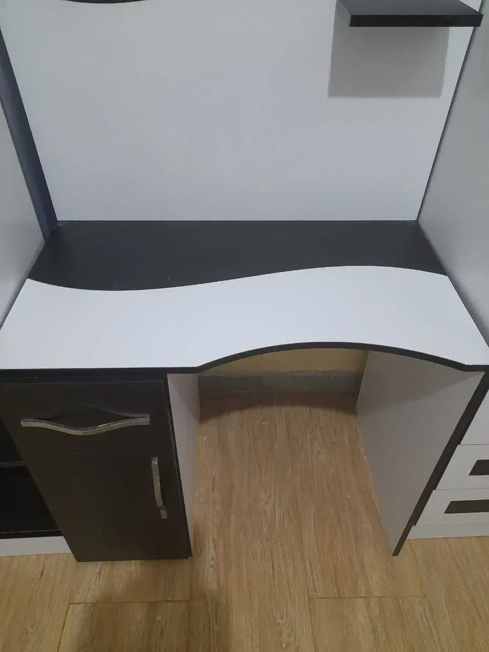 کمد ویترین طرح اسپرت|کتابخانه، شلف، قفسه‌های دیواری|لنگرود, |دیوار