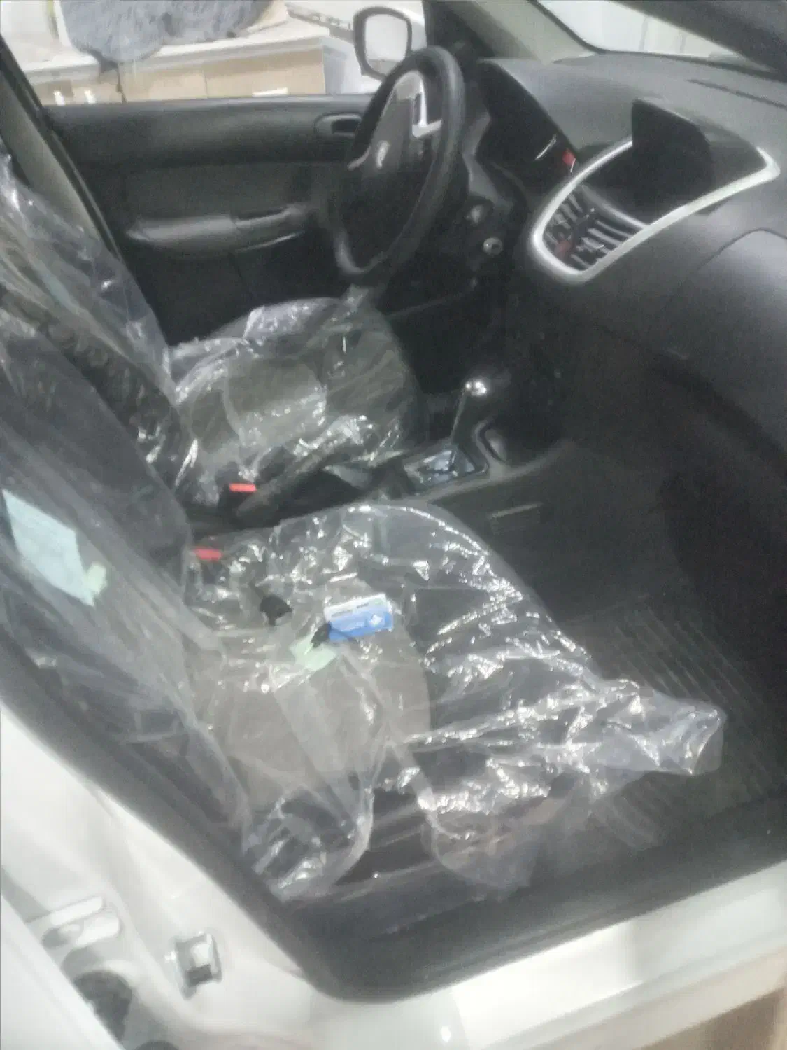 ۲۰۷ اتومات موتور جدید|خودرو سواری و وانت|میانه, |دیوار