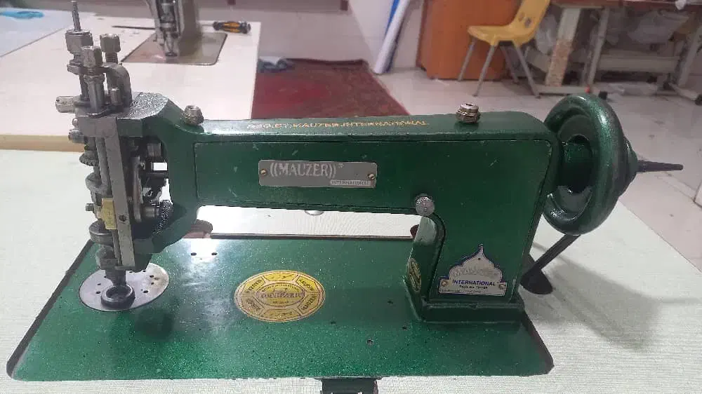 فروش مغازه خیاطی زنانه واقع در خلیج فارس با وسایل|چرخ خیاطی و ریسندگی|سراوان, |دیوار