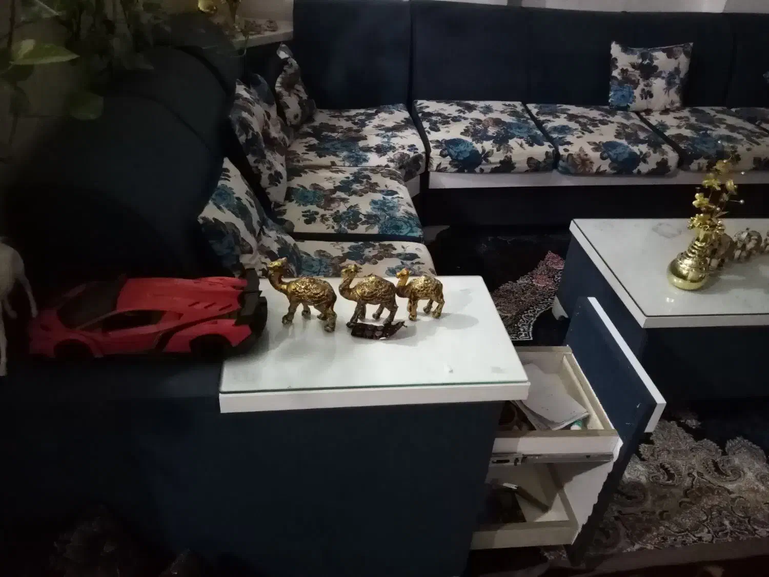 مبلمان ال 11نفره|مبلمان خانگی و میز عسلی|نائین, |دیوار