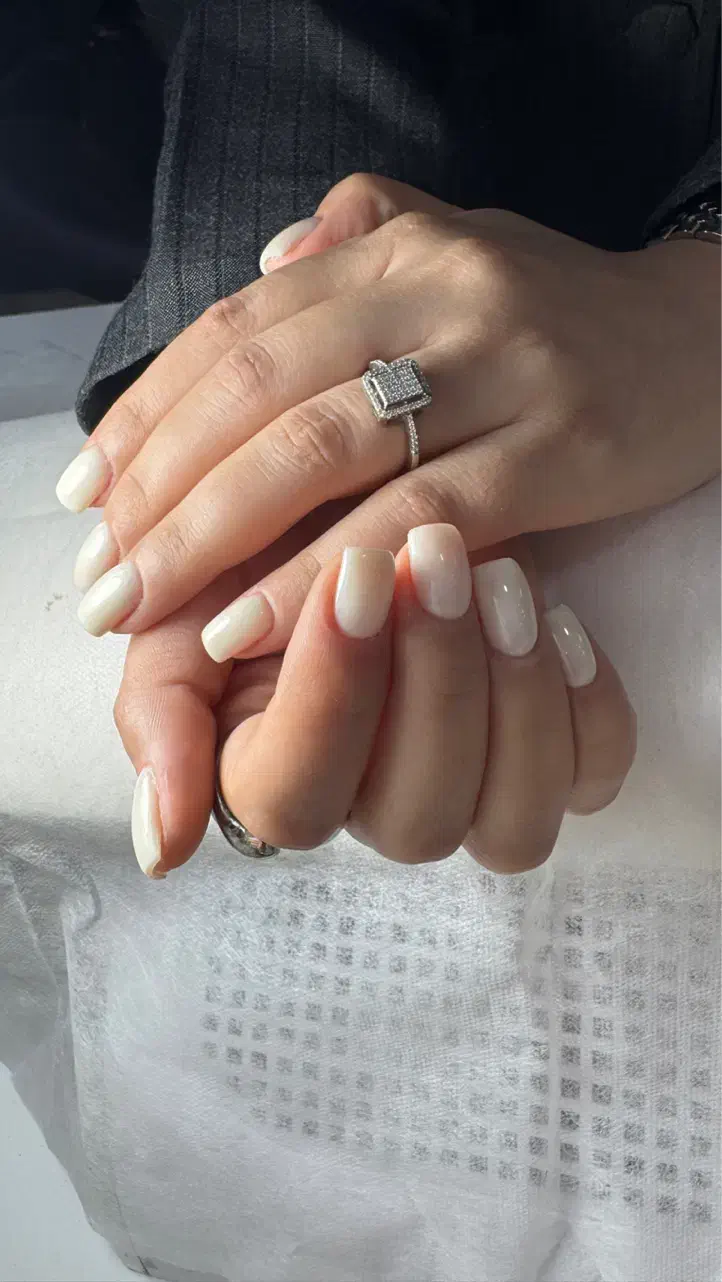 کاشت ناخن ارغوان|خدمات آرایشگری و زیبایی|بندر گناوه, |دیوار