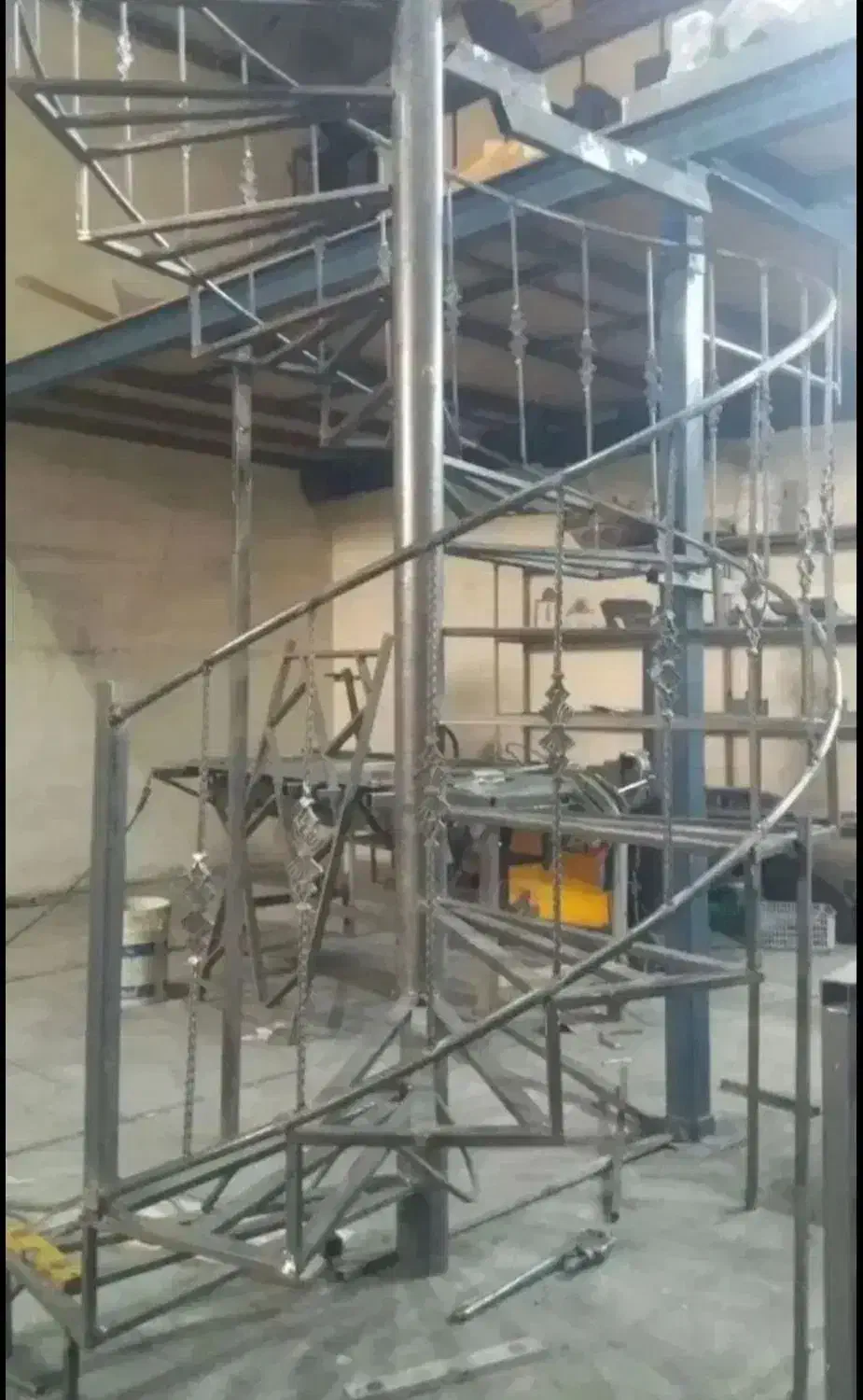 بازسازی درب های قدیمی آهنی،ساخت درب|خدمات پیشه و مهارت|میناب, |دیوار