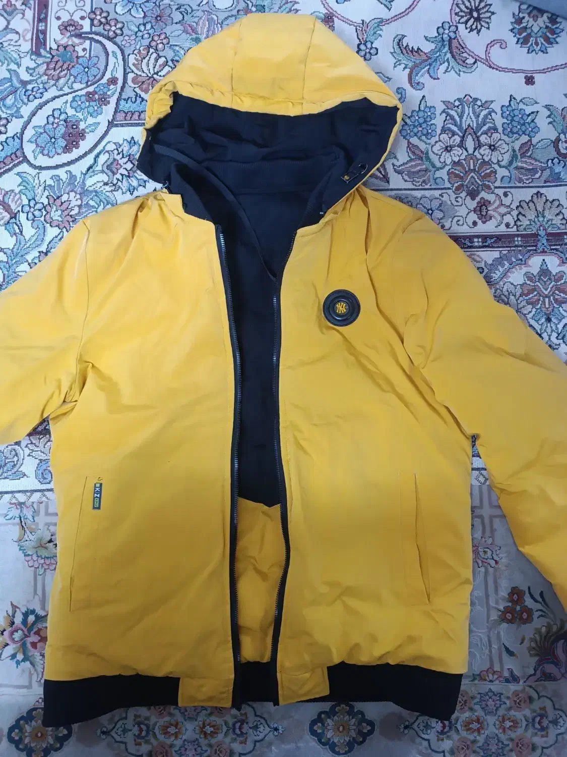 کاپشن|لباس|ابهر, |دیوار