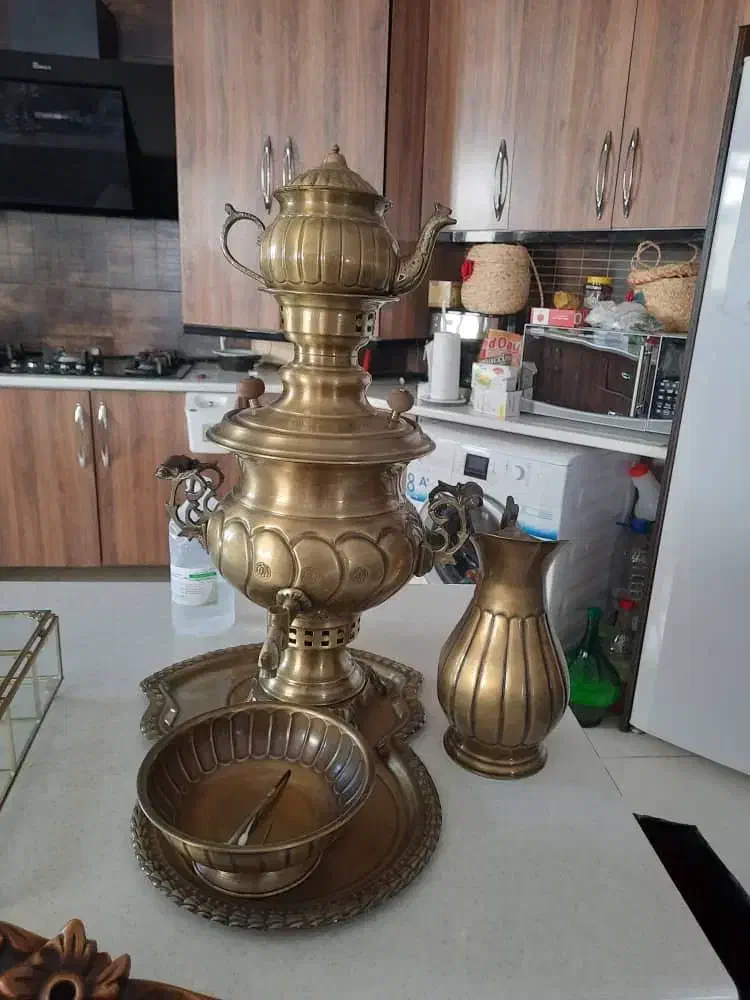 ست سماور برنجی اصل.روسی|صنایع دستی و سایر لوازم تزئینی|شیراز, شهرک بهشتی|دیوار