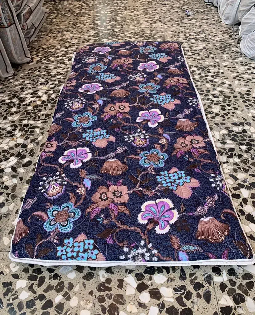 تشک|رختخواب، بالش، پتو|سنندج, |دیوار