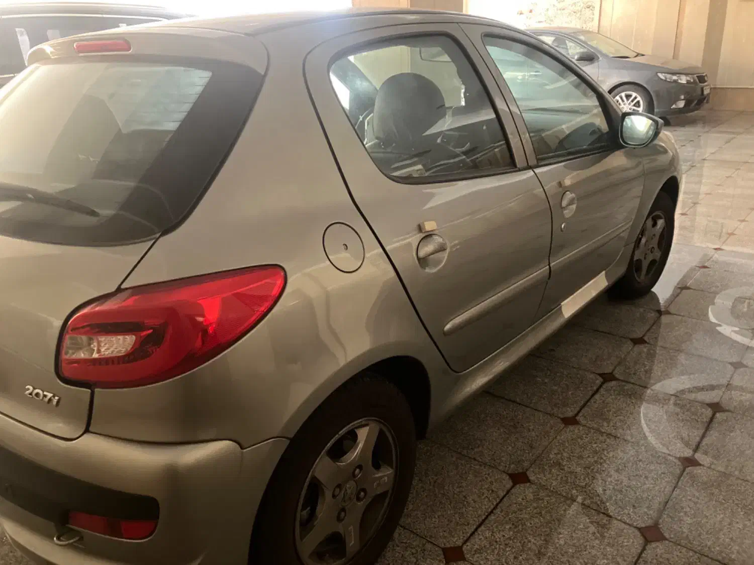 پژو ۲۰۷ اتوماتیک، ۵۰۰۰ کیلومتر|خودرو سواری و وانت|تهران, سهروردی|دیوار