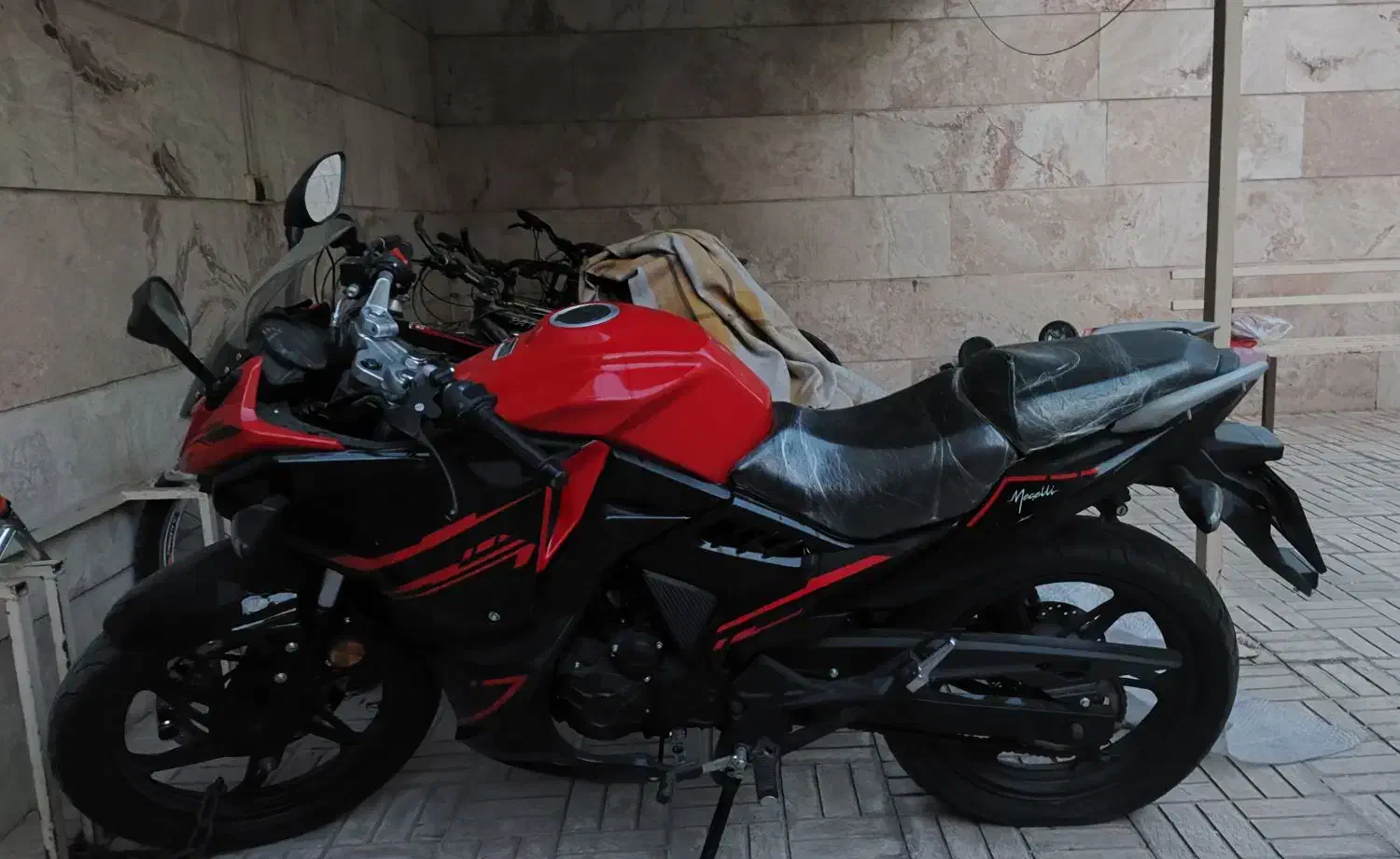 مگلی ۲۰۰|موتورسیکلت|اراک, |دیوار