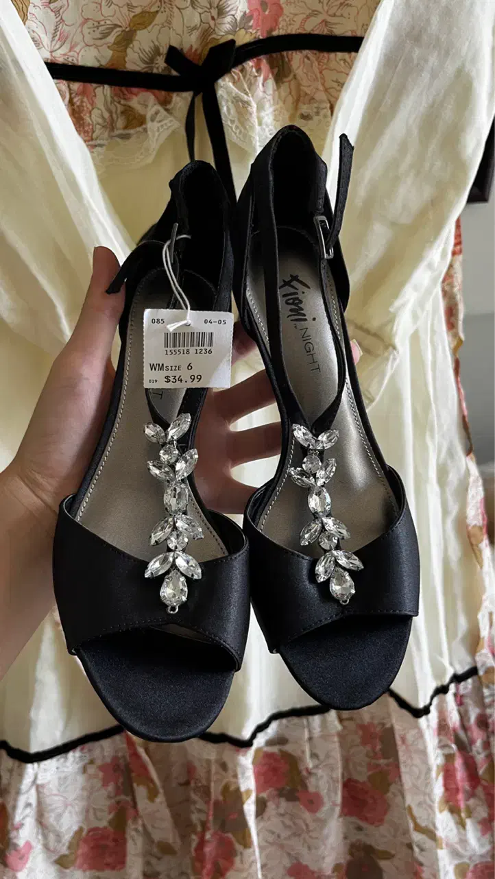 صندل دخترانه خارجی فیونی نایت|کیف، کفش، کمربند|تهران, سعادت‌آباد|دیوار