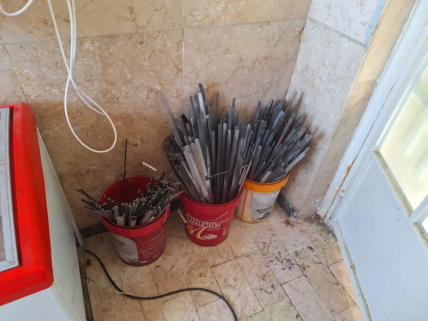 فروش کامل وسایل رستوران|کافیشاپ و رستوران|آباده, |دیوار