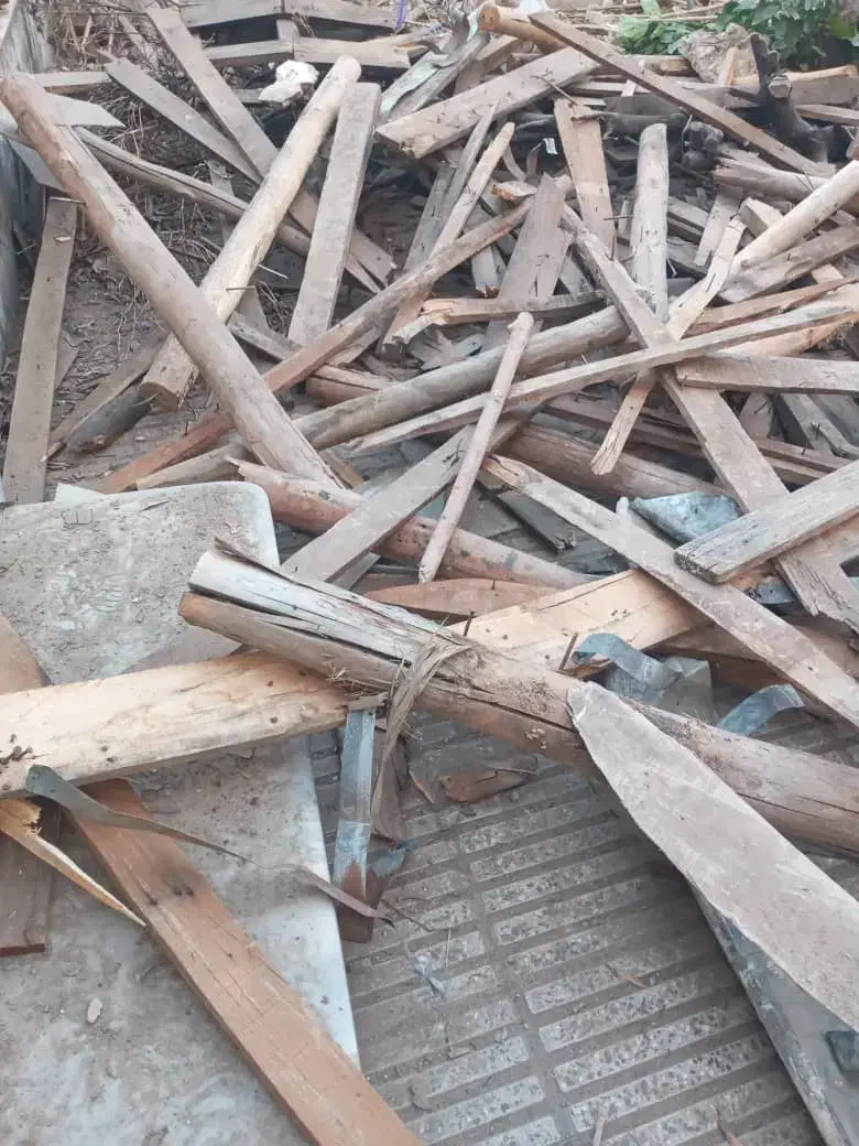 خریدار انواع چوب ساختمانی باغی وهرس|خدمات باغبانی و درختکاری|گنبد کاووس, |دیوار