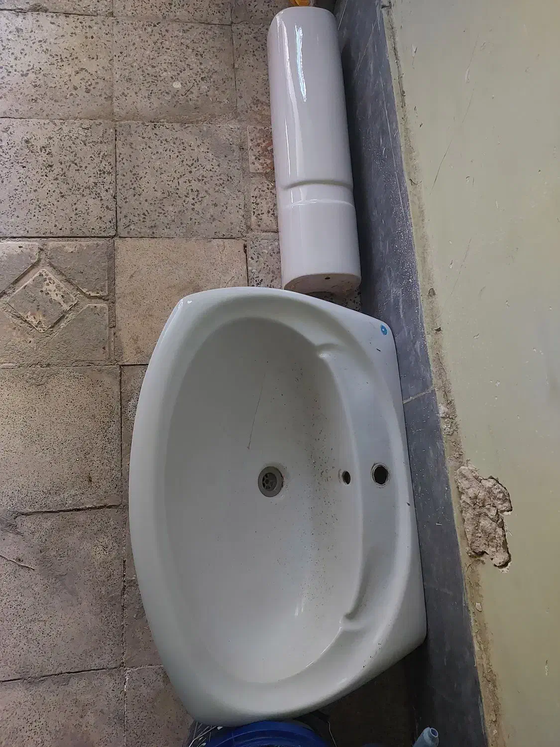 روشویی|لوازم سرویس بهداشتی|ارومیه, |دیوار