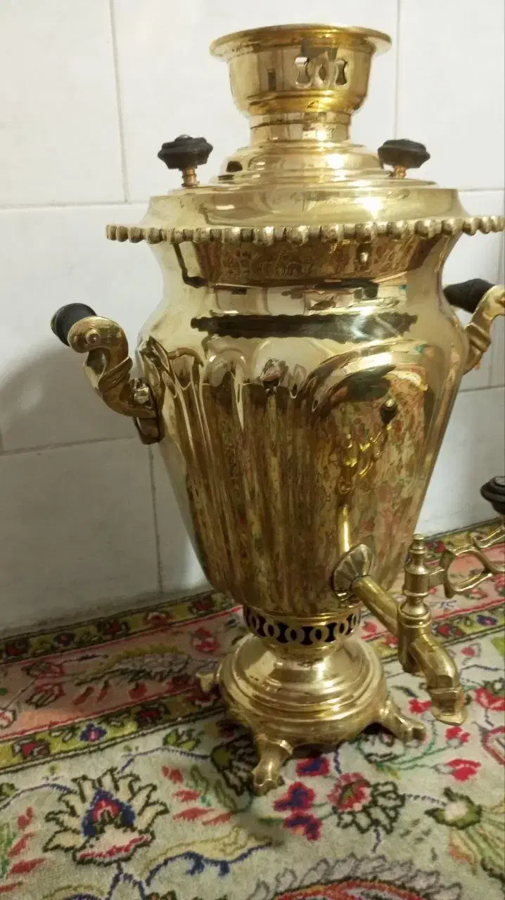 سماور زغالی برنجی ایرانی|کلکسیون اشیاء عتیقه|سهند, |دیوار