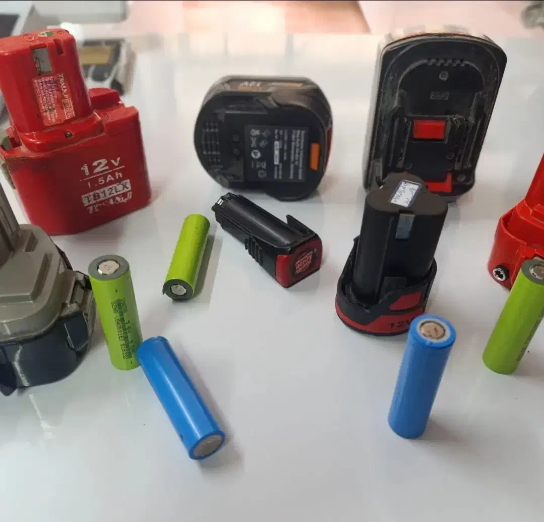 فروش وتعمیرات باطری ابزار شارژی|خدمات پیشه و مهارت|جهرم, |دیوار