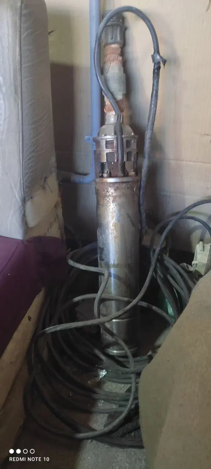 شناور 2 اسب|ابزارآلات|نقده, |دیوار