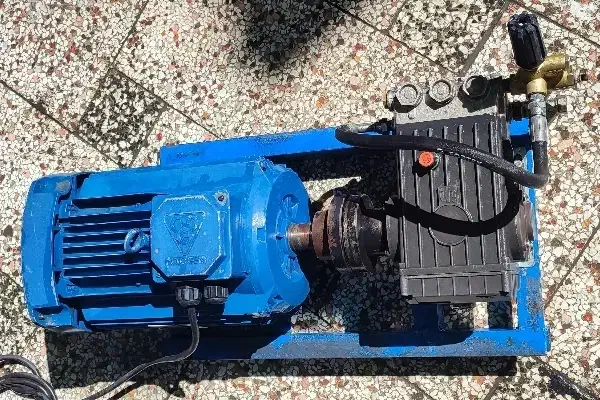 کارواش صنعتی ایتالیایی و الکتروموتور ژن  سه فاز|ماشین‌آلات صنعتی|مشهد, ثامن|دیوار