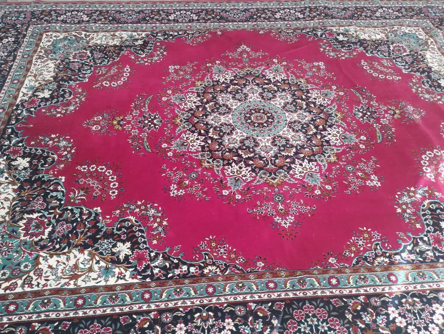 فرش ۳/۴|فرش|نیشابور, بنیاد شهید|دیوار