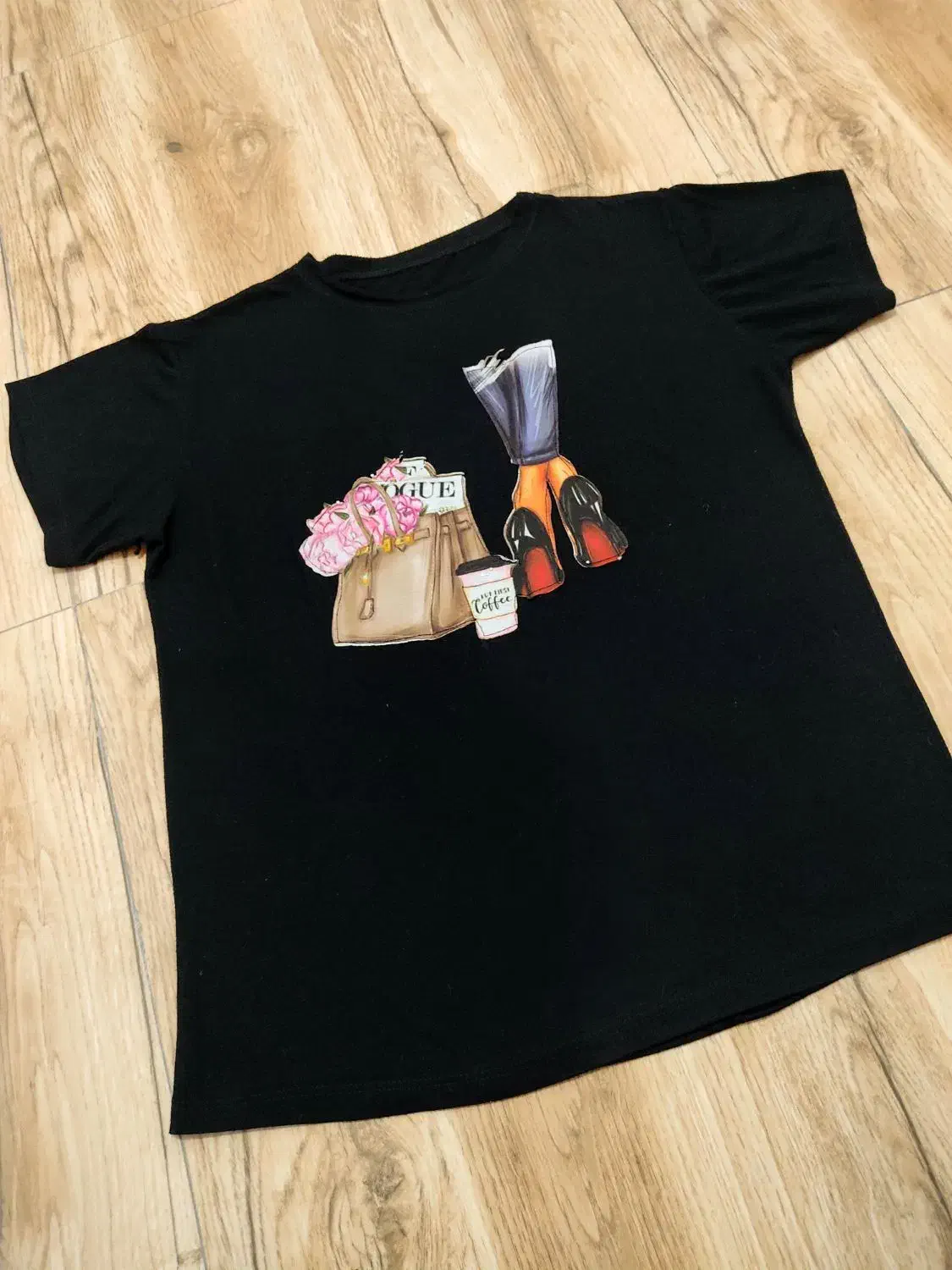 تعدادی لباس در هر سایز|لباس|میانه, |دیوار