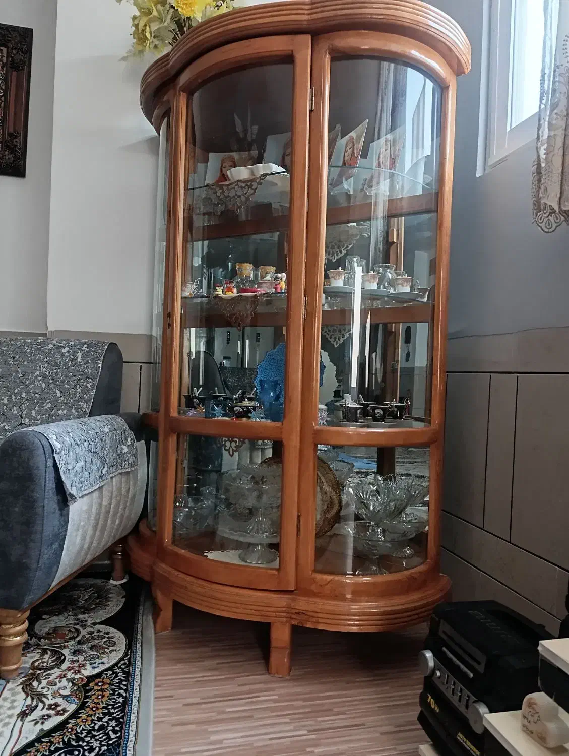 ویترین چوبی ،سالم|بوفه، ویترین، کنسول|فلاورجان, |دیوار