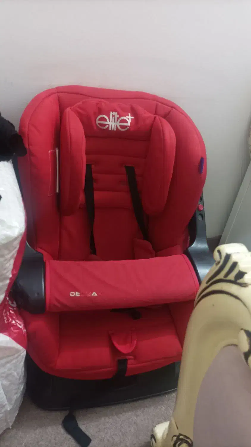 صندلی ماشین کودک|تخت و صندلی بچه|فردیس, منظریه|دیوار