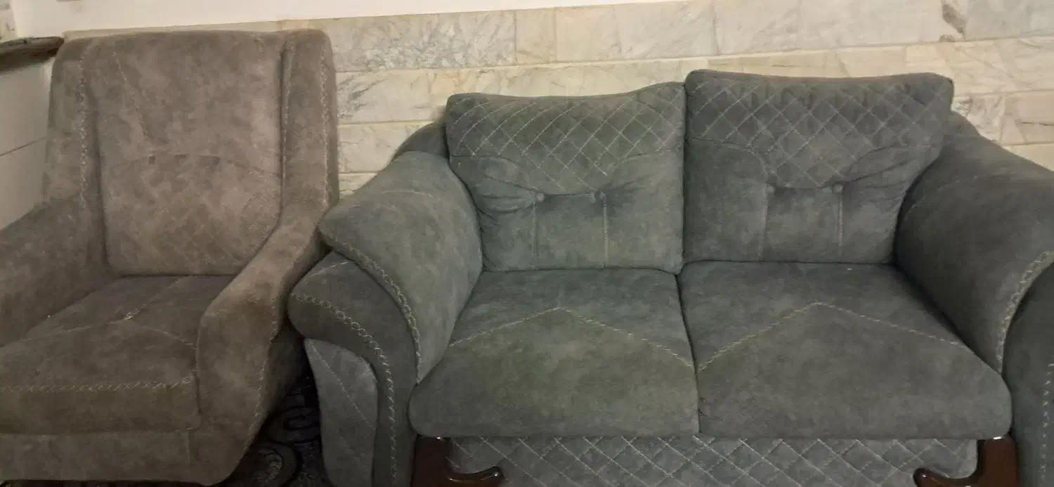 مبل 7نفره چستر|مبلمان خانگی و میز عسلی|قم, چهل درخت‎|دیوار